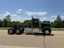 New 2025 Kenworth W900L Day Cab in Topeka Kansas