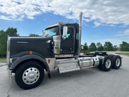 New 2025 Kenworth W900L Day Cab in Springfield Missouri