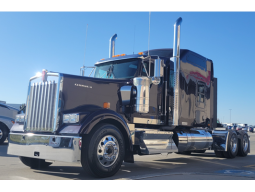 New 2025 Kenworth W900L Sleeper in Omaha Nebraska