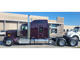 New 2025 Kenworth W900L Sleeper in Omaha Nebraska