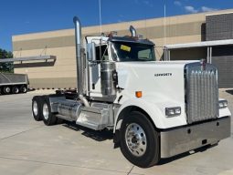 New 2025 Kenworth W900L Day Cab in Fort Mill South Carolina