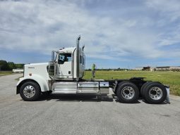 New 2025 Kenworth W900L Day Cab in Springdale Arkansas