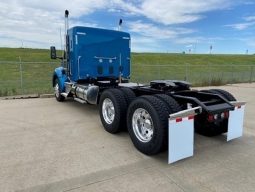 New 2025 Kenworth T880 Sleeper in Salina Kansas