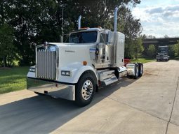 New 2025 Kenworth W900L Sleeper in Murfreesboro Tennessee