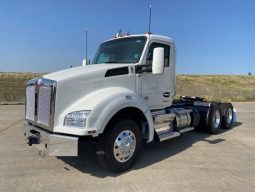 New 2025 Kenworth T880 Day Cab in Springdale Arkansas