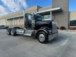 New 2025 Kenworth W900L Day Cab in Omaha Nebraska