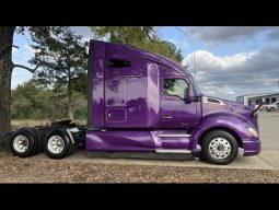 Used 2021 Kenworth T680 Sleeper in Texarkana Texas