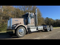 Used 2021 Kenworth W900L Day Cab in Texarkana Texas