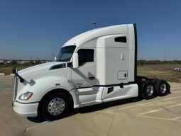 Used 2021 Kenworth T680 Sleeper in Alvarado Texas