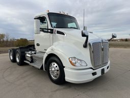 Used 2021 Kenworth T680 Day Cab in Oklahoma City oklahoma