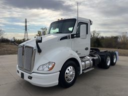 Used 2021 Kenworth T680 Day Cab in Oklahoma City oklahoma