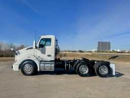 Used 2021 Kenworth T680 Day Cab in Oklahoma City oklahoma