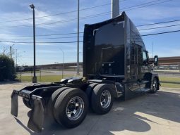 Used 2023 Kenworth T680 Sleeper in Fort Worth Texas