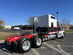 Used 2022 Kenworth W900L Sleeper in Kansas City Missouri