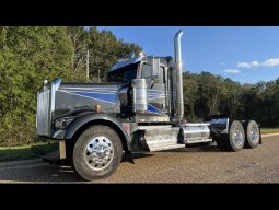 Used 2021 Kenworth W900L Day Cab in Texarkana Texas