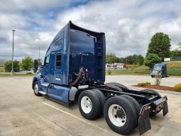 Used 2022 Kenworth T680 Sleeper in Kingsport Tennessee