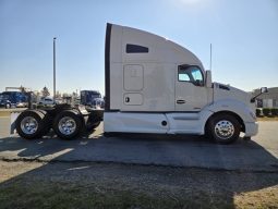 Used 2022 Kenworth T680 Sleeper in Little Rock Arkansas