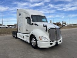 Used 2022 Kenworth T680 Sleeper in Oklahoma City oklahoma