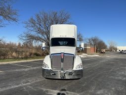 Used 2020 Kenworth T680 Day Cab in Kansas City Missouri