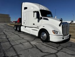 Used 2020 Kenworth T680 Sleeper in Joplin Missouri