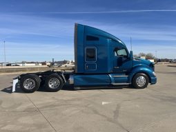 Used 2021 Kenworth T680 Sleeper in Oklahoma City oklahoma