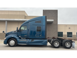 Used 2021 Kenworth T680 Sleeper in Omaha Nebraska