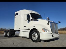 Used 2019 Kenworth T680 Sleeper in Springdale Arkansas