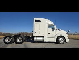 Used 2019 Kenworth T680 Sleeper in Springdale Arkansas