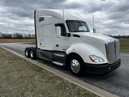 Used 2020 Kenworth T680 Sleeper in Joplin Missouri