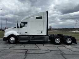 Used 2020 Kenworth T680 Sleeper in Joplin Missouri