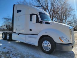 Used 2020 Kenworth T680 Sleeper in Joplin Missouri