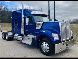 Used 2020 Kenworth W990 Sleeper in Van Buren Arkansas