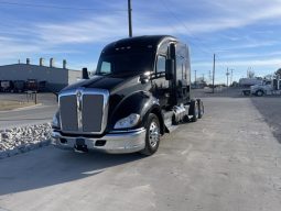 Used 2022 Kenworth T680 Sleeper in Tulsa oklahoma