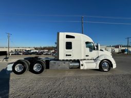 Used 2021 Kenworth T680 Sleeper in Tulsa oklahoma