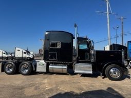 Used 2021 Peterbilt 389 Sleeper in Dallas Texas