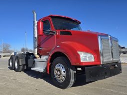 Used 2020 Kenworth T880 Day Cab in Cedar Rapids Iowa