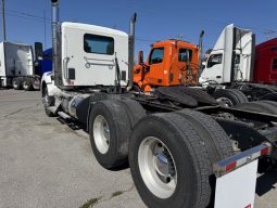 Used 2016 Kenworth T880 Day Cab in Nashville Tennessee