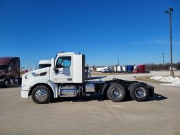 Used 2020 Peterbilt 579 Day Cab in Strafford Missouri