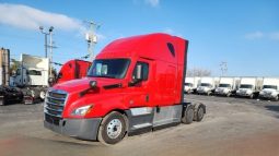 Used 2021 Freightliner Cascadia Sleeper in Cincinnati Ohio