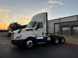 Used 2020 Freightliner Cascadia Day Cab in Oklahoma City oklahoma