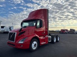 Used 2020 Volvo VNR 300 Day Cab in Troy Illinois