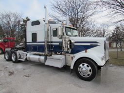 Used 2022 Kenworth W900L Sleeper in Oak Creek Wisconsin