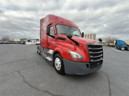 Used 2021 Freightliner Cascadia Sleeper in Elizabeth New Jersey