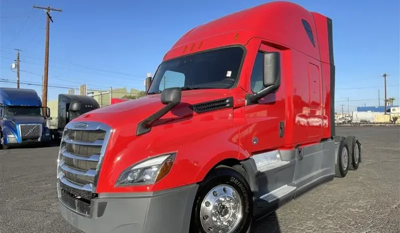 
								Used 2021 Freightliner Cascadia Sleeper in Phoenix Arizona full									