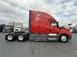 Used 2021 Freightliner Cascadia Sleeper in Elizabeth New Jersey