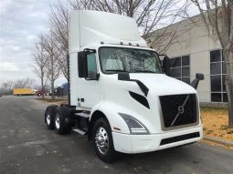 Used 2020 Volvo VNR64T Day Cab in Kansas City Missouri