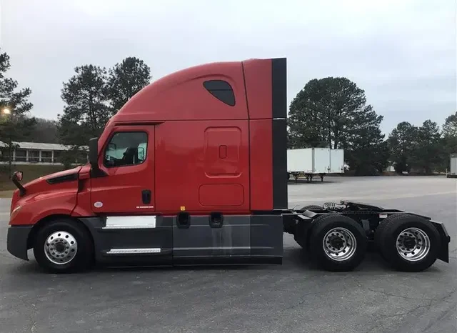 
								Used 2021 Freightliner Cascadia Sleeper in Conley Georgia full									