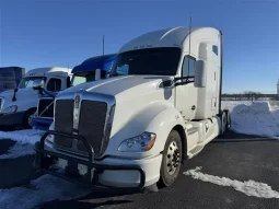 Used 2021 Kenworth T680 Sleeper in Troy Illinois