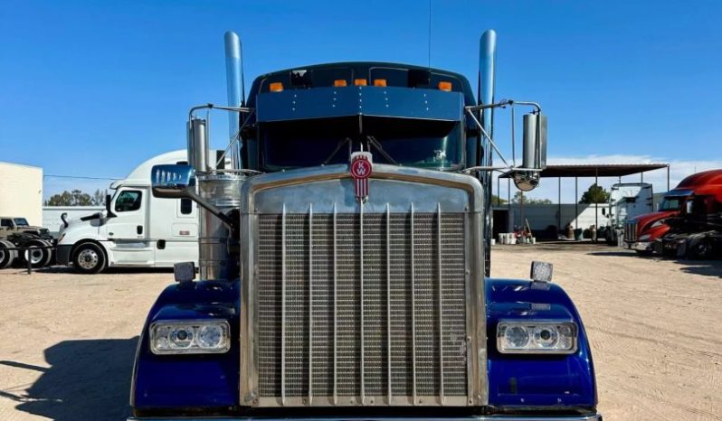 
								Used 2004 Kenworth W900 Sleeper in El Paso Texas full									