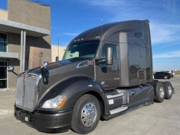 Used 2019 Kenworth T680 Sleeper in Omaha Nebraska